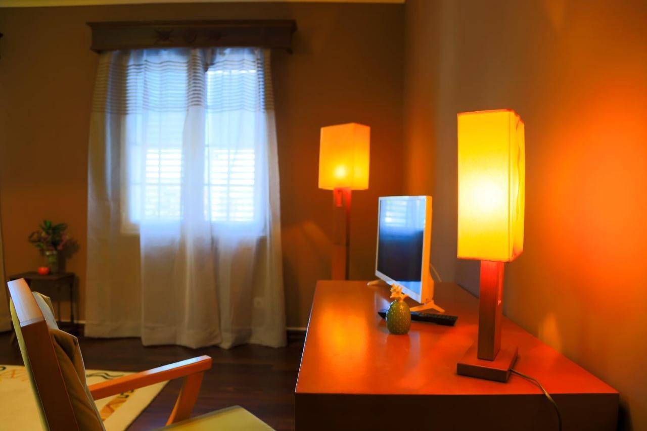 Bella Italia Populo Guest House Ponta Delgada Eksteriør bilde